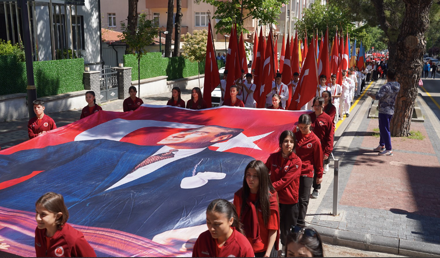 Gençlik Haftası Kutlamaları Başladı