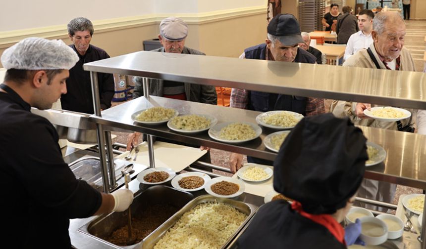 Kent Lokantası “askıda yemek” ile  binlerce vatandaşa dokundu