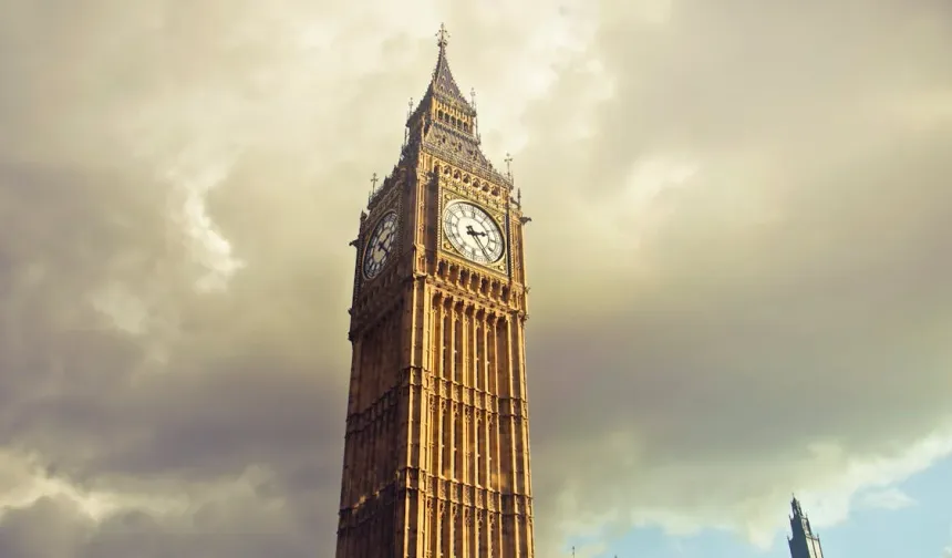 Big Ben: Londra'nın zamana meydan okuyan simgesi