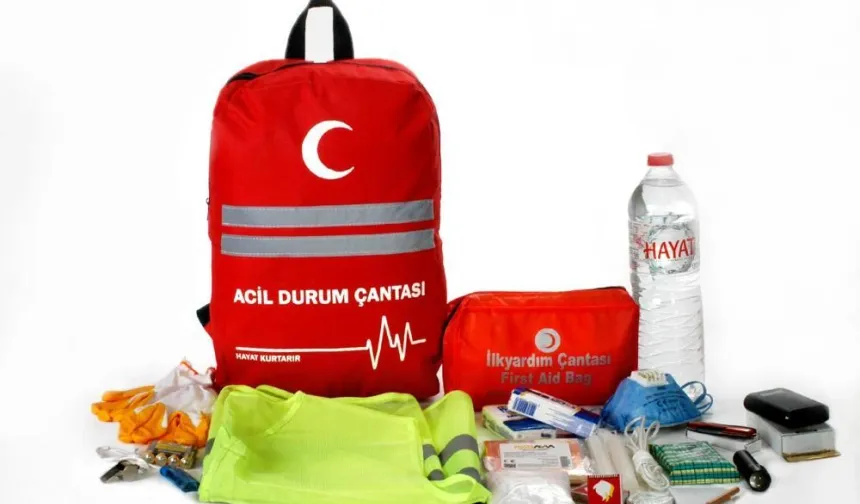 Deprem Çantası Nasıl Hazırlanır? Hayati Öneme Sahip Olan 10 Malzeme