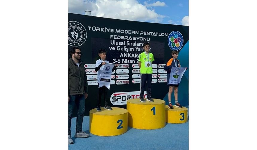 Büyükşehir sporcusu, üç şampiyonada da zirveyi bırakmadı
