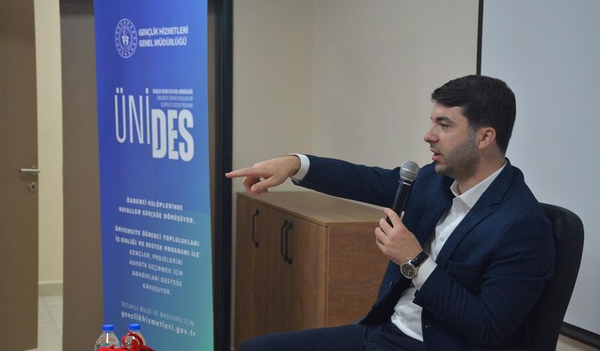 Efendioğlu Gençlerle Buluştu
