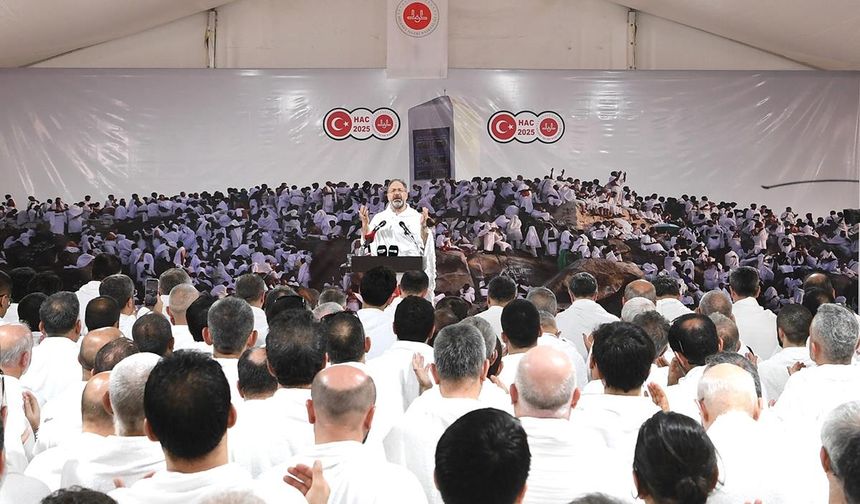 Diyanet İşleri Başkanı Erbaş’tan Arafat’ta vakfe duası