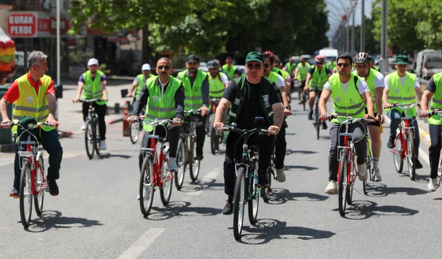 Bisikletliler, farkındalık için pedal çevirdi