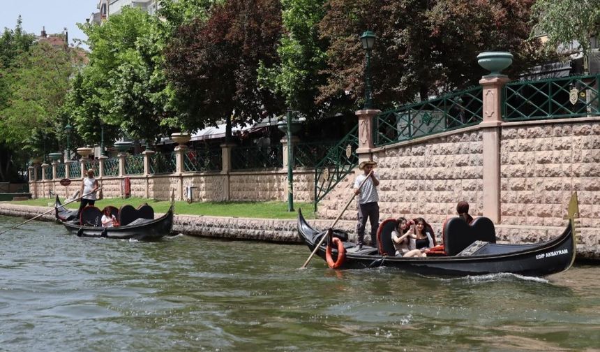 Türkiye’nin Venedik’ini, Venedik nüfusundan daha fazla kişi gezdi