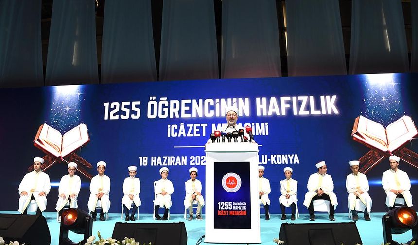 Diyanet İşleri Başkanı Erbaş, Konya’da hafızlık icazet merasimine katıldı