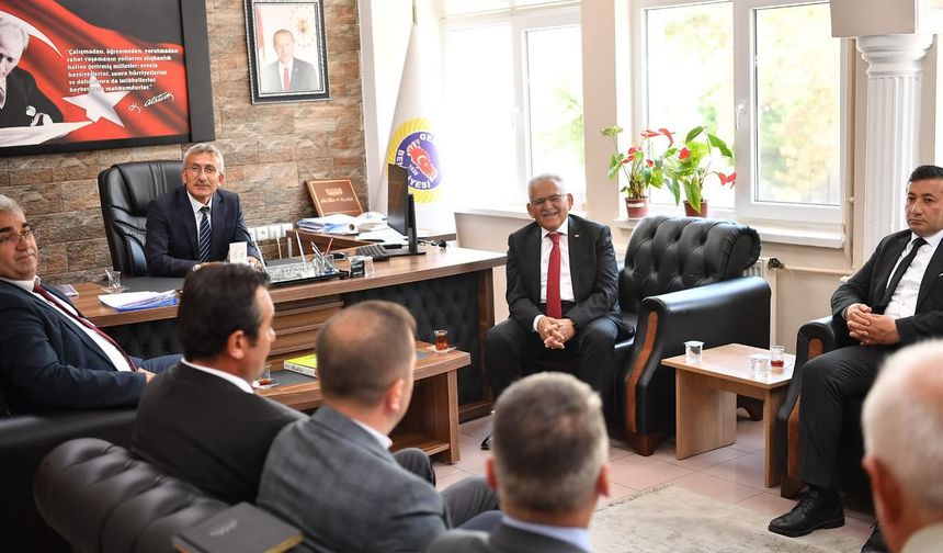 Kayseri Büyükşehir, Sivas’ın 10 Belediyesi ile “Kardeş” Oldu