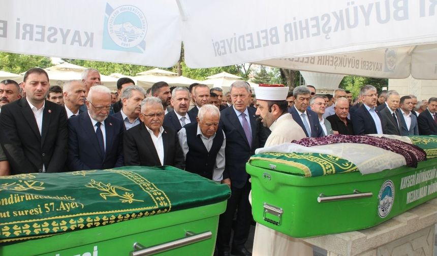 Başkan Büyükkılıç'ın yengesi son yolculuğuna uğurlandı