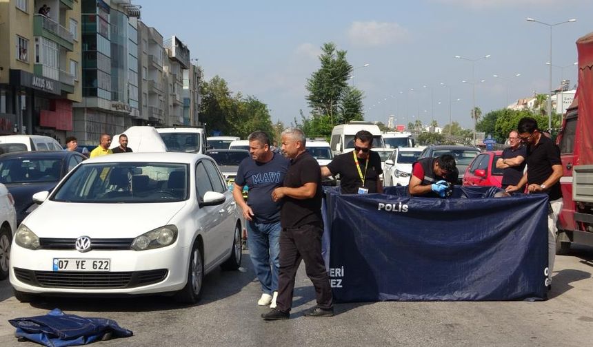 Malzeme dağıtırken araç içerisinde hayatını kaybetti