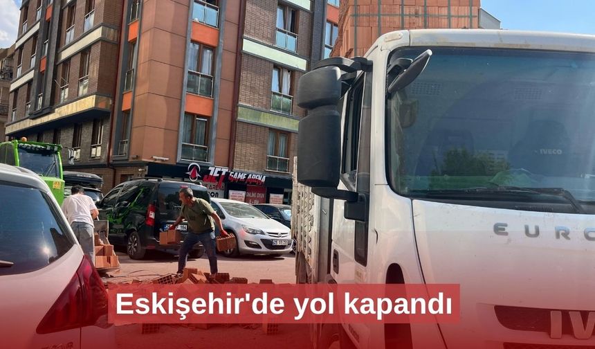Eskişehir'de yol kapandı