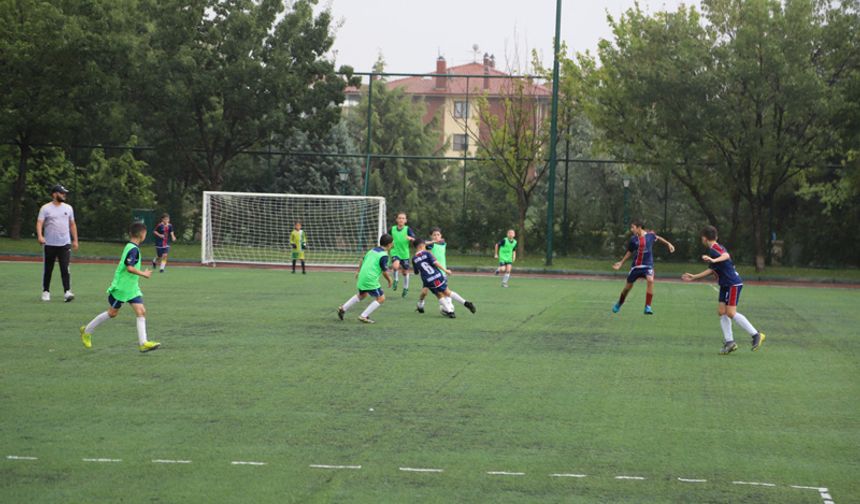Zefer Bayramı'na özel futbol şenliği