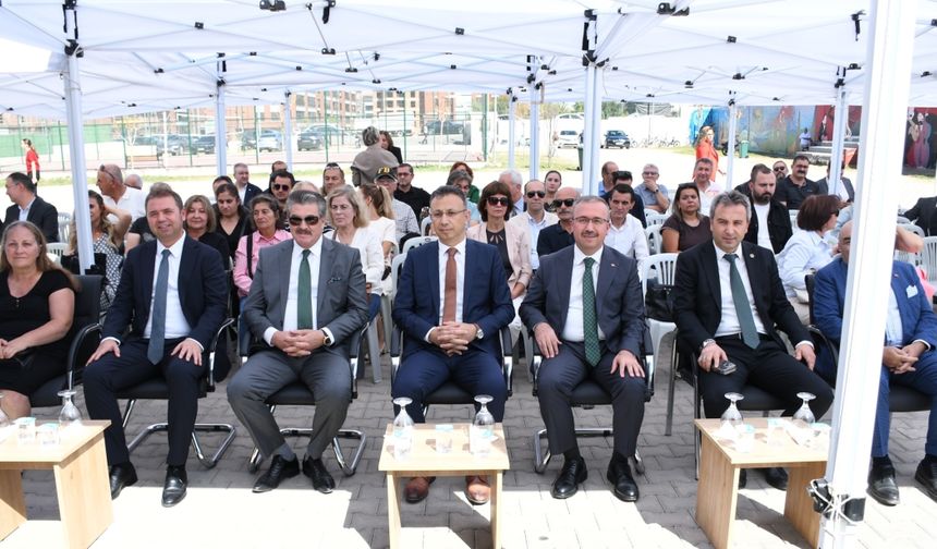 Kayahan Kula'nın Adı TEV Tuna-Orhan Nail İzgi Anadolu Lisesi Kütüphanesinde Yaşatılacak