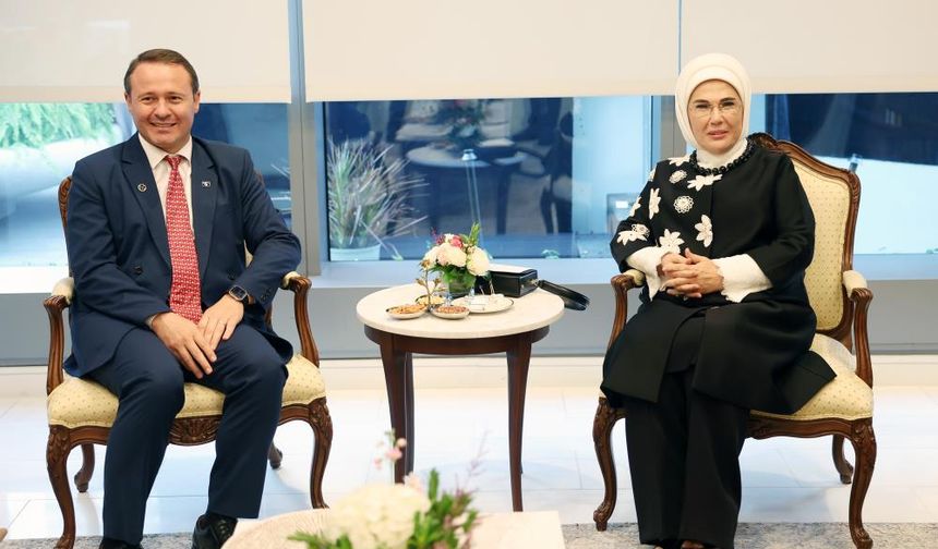 Emine Erdoğan, Kosova Cumhurbaşkanı'nın eşi ile görüştü