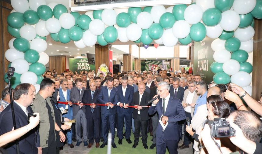 Yüzlerce üretici tarım fuarında bir araya geldi