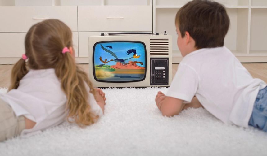Renkli Ekranların Gizli Gücü: Çizgi Filmler Çocukları Nasıl Etkiliyor?