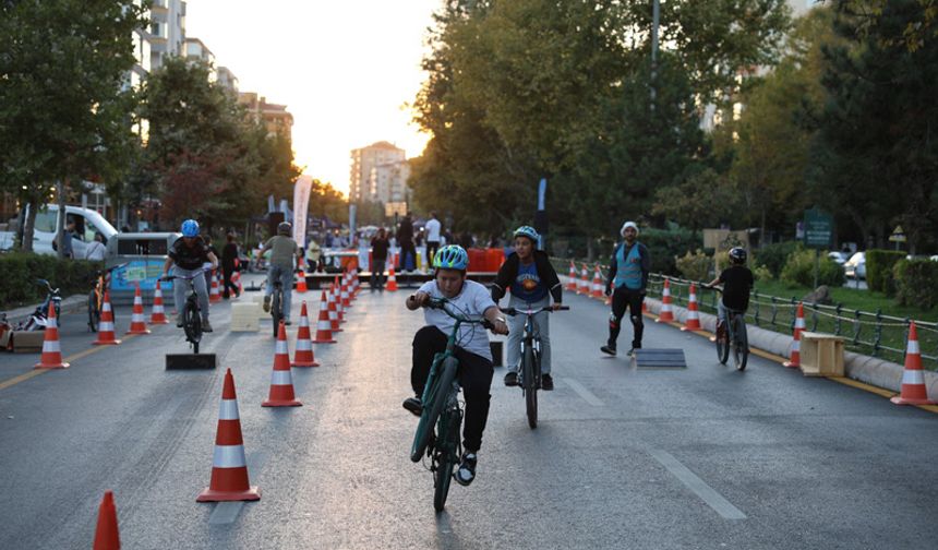 'Dünya Otomobilsiz Kent Günü' coşkuyla kutlandı