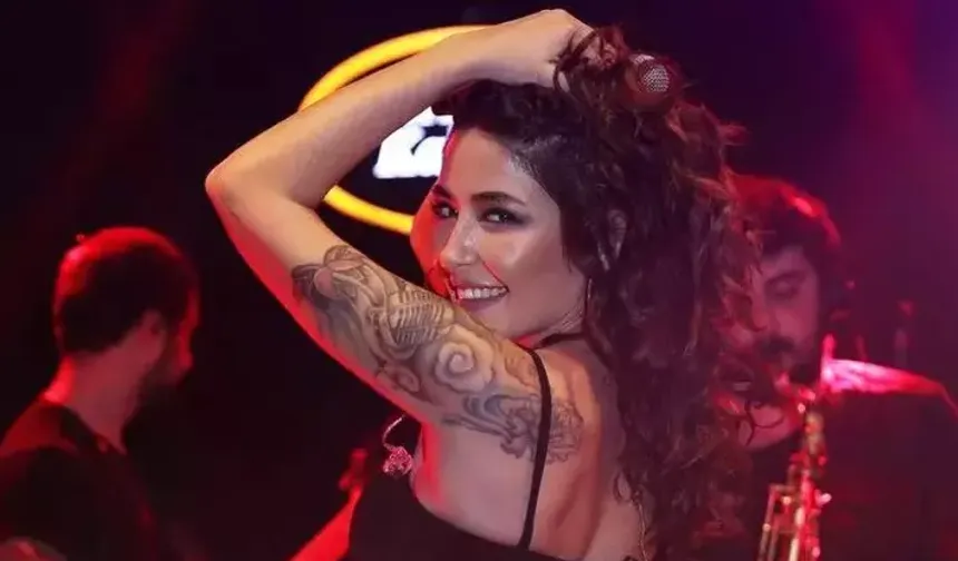 2 Yıllık Evlilik Bitti: Melek Mosso Boşandı