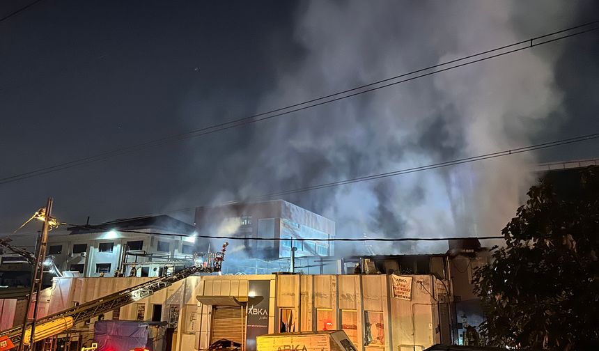 Fabrika yangını kontrol altına alındı