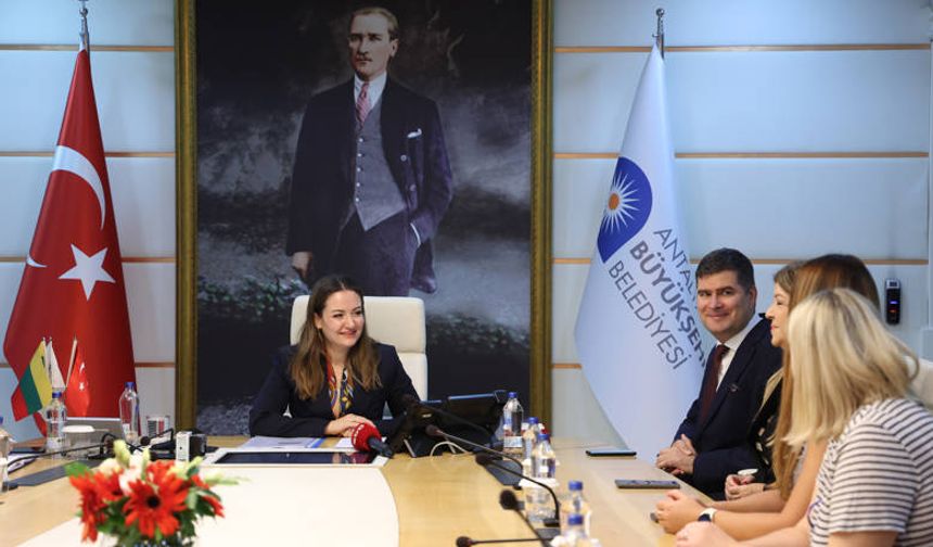 Antalya Büyükşehir Belediyesi Litvanya heyetini ağırladı