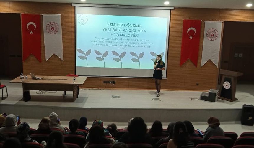 Eskişehir Yurtlarında Uyum Programı Düzenlendi