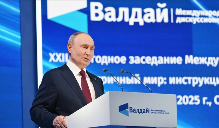 Putin: "Dünya çok merkezli bir döneme girdi."