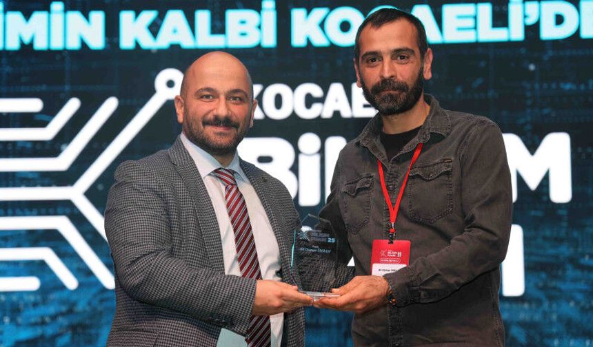 FPV drone ve VR teknolojisi Bilişim Fuarı'nda uçtu