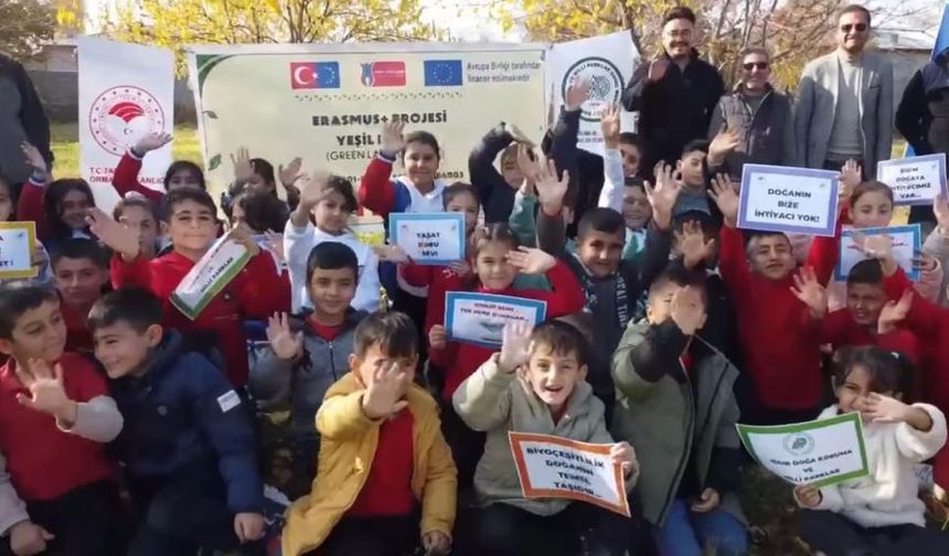 "Yeşil diller" projesi kapsamında kuş gözlemi etkinliği