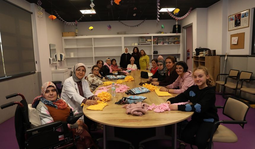 Büyükşehir’den Gönüllere Dokunan Proje: “Sevgi Örüyoruz”