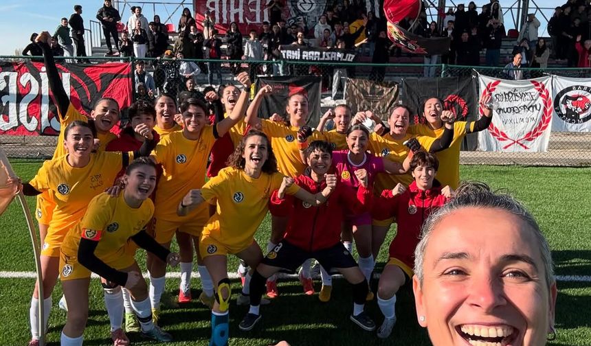 Es Es Kadınları Karakter Koydu