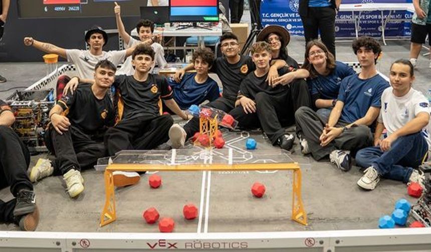 İBBTECH, 41 Takım Arasında Çifte Zafer Kazandı