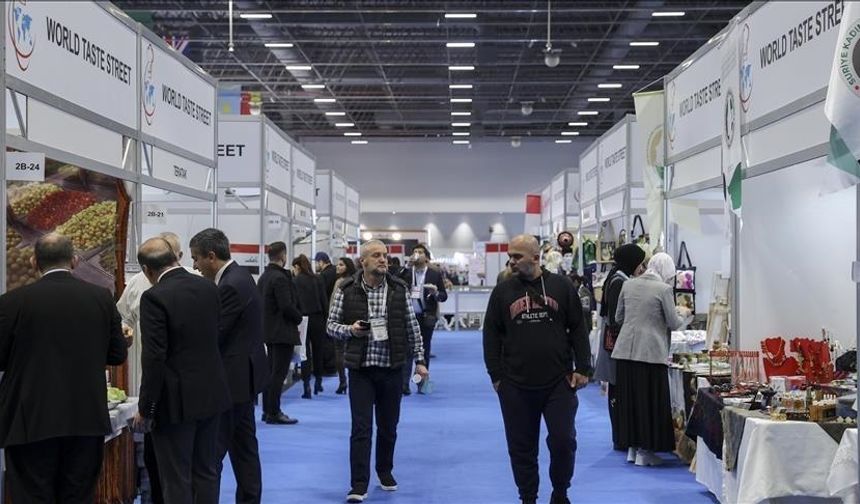 Dünya Helal Zirvesi ve Helal Fuarı İstanbul'da açıldı