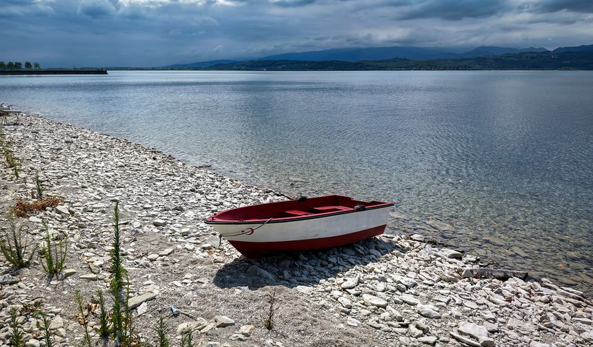 “Gölün mevcut durumunda farklı şehirlere su aktarımı mümkün değil”