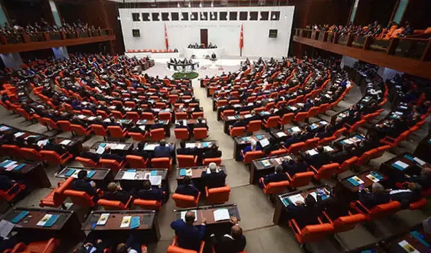 AK Parti "Terörsüz Türkiye" raporunu TBMM'ye sundu!