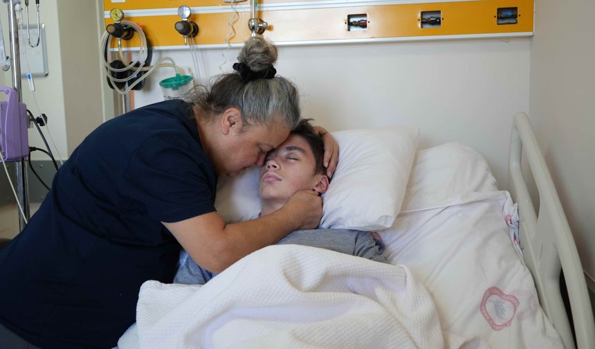 Ayağıma bastın kavgası çocuğu yatağa bağladı