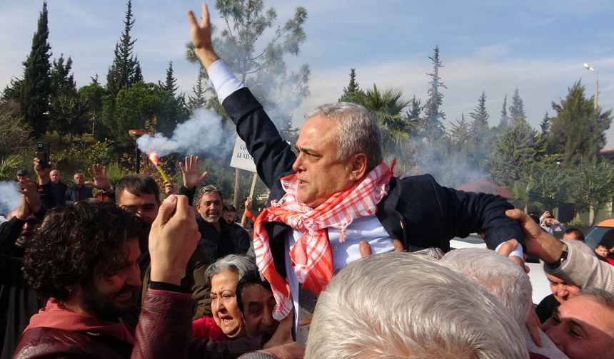 CHP'den istifa eden Çakır  coşkuyla karşılandı