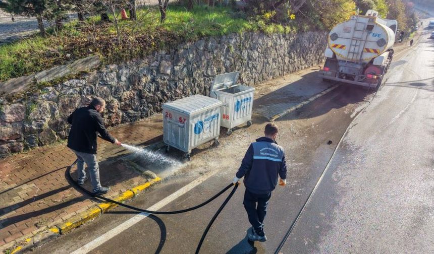 Cadde ve sokaklarda temizlik çalışması yürütülüyor
