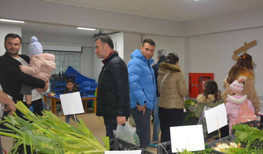 Ordu'da miniklerin kurduğu pazarın gelirleri Gazze'ye bağışlandı