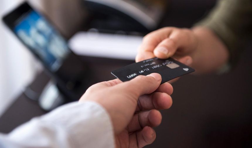 Kredi kartı faiz oranları düştü!