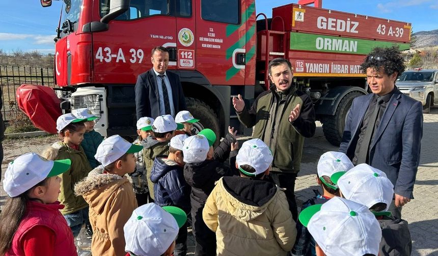 Minikler fidan dikti