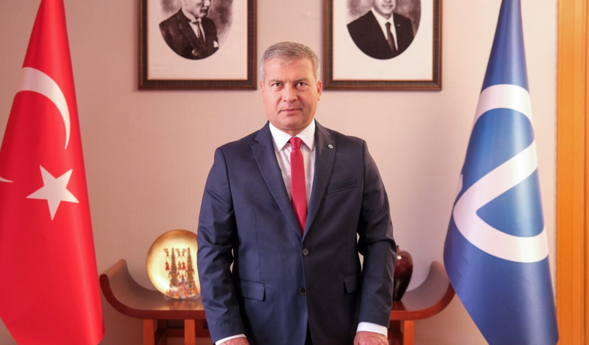 Rektör Adıgüzel'den Türk Dilleri mesajı