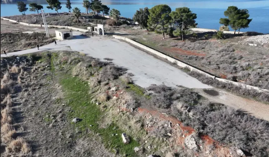 Süleyman Şah Türbesi Terörden Temizlendi: “Burası Türk Toprağıdır”