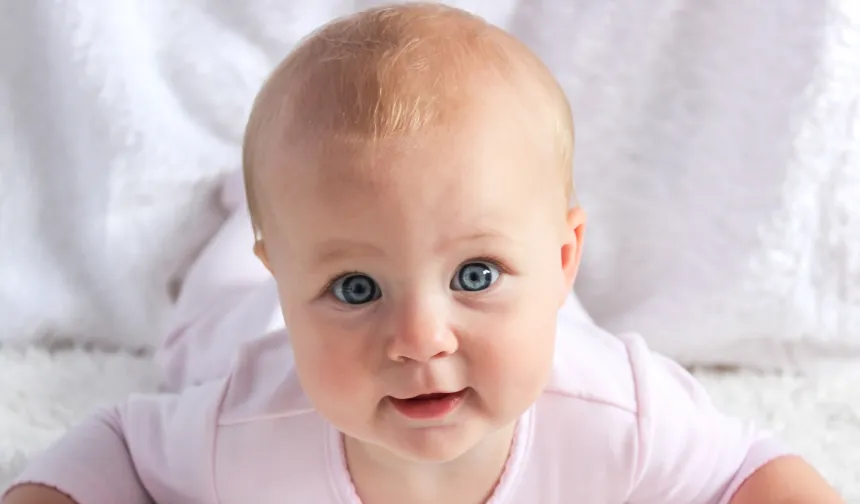 Bebeğin Göz Renginin Nasıl Belli Olduğu: Genetik ve Bilimsel Açıklamalar