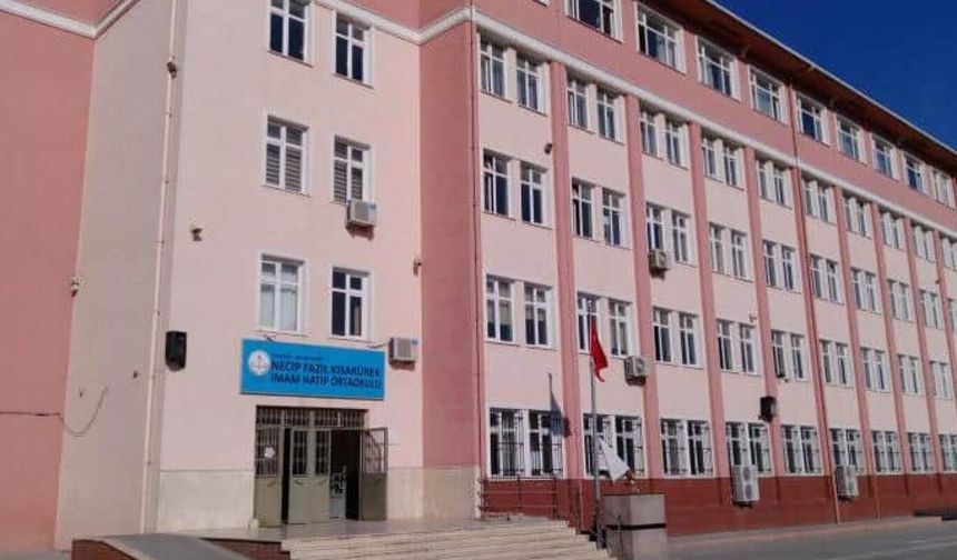 İstanbul’da Ortaokulda ‘Selefi Yemin’ İddiasına Soruşturma