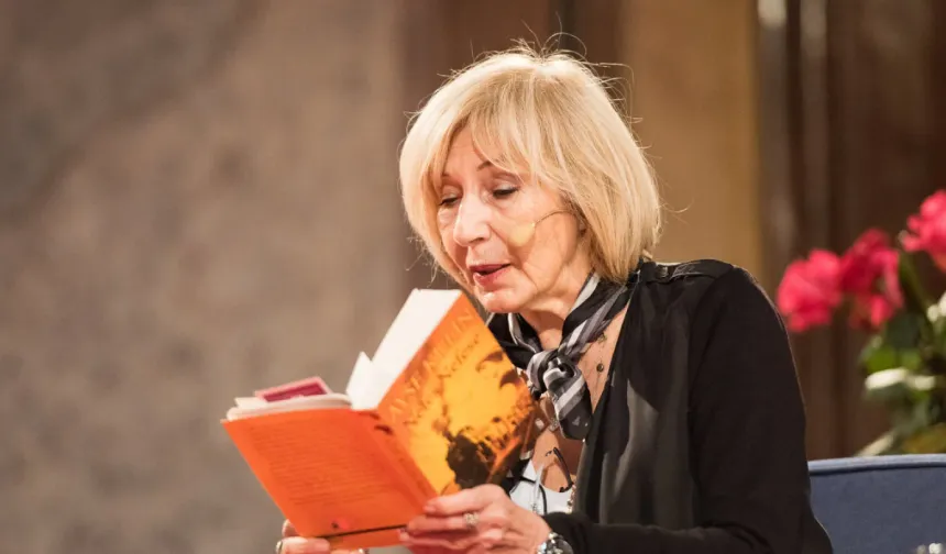 Ayşe Kulin Kimdir: Hayatı, Kitapları ve Edebiyattaki Önemi