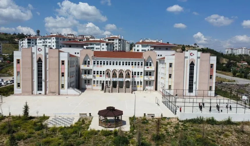 Eskişehir'de Eğitim Hamlesi: 7 Yeni Okul ve Dev Pansiyon Geliyor!