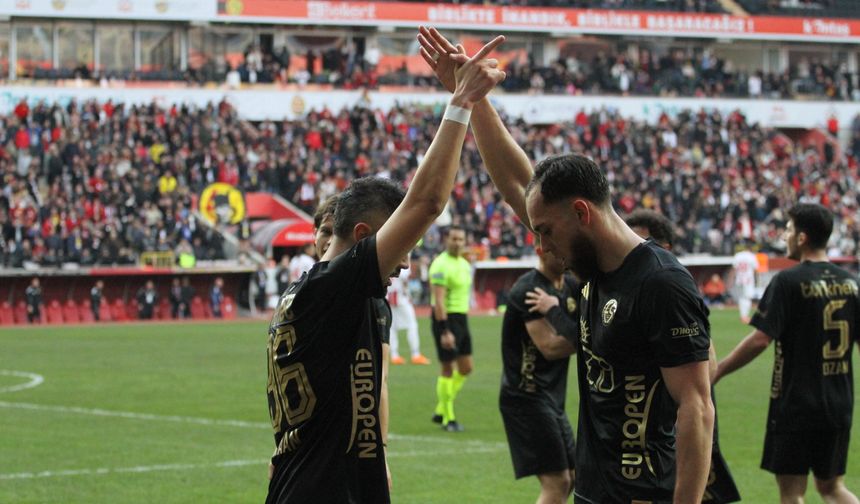 Es-Es rövanşı aynı skorla aldı: 2-0