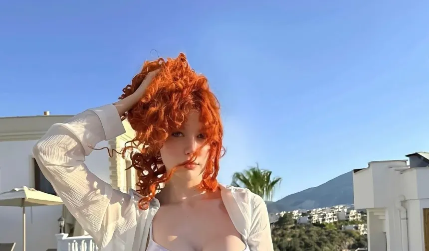 Fenomenlere Şafak Operasyonu! Ebru Arman ve Heves Güzel Kelepçelendi!