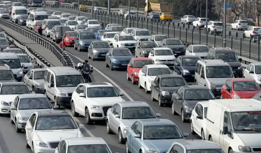Trafikte araç sayısı 33 milyonu geçti