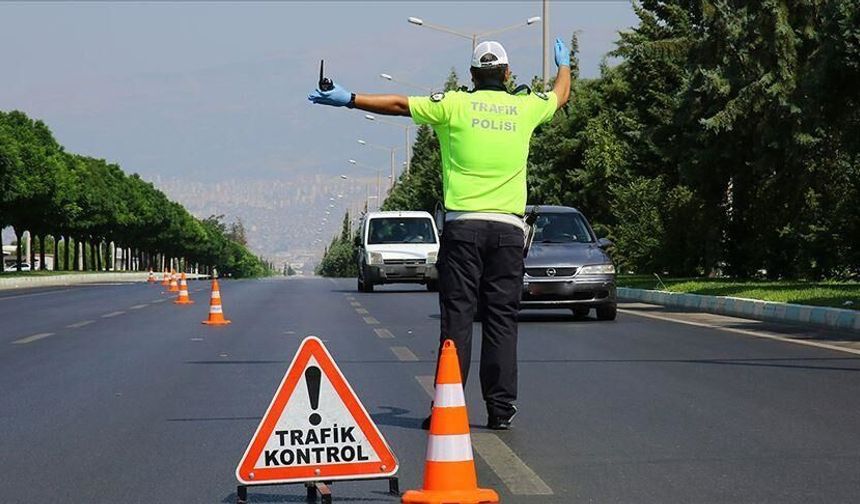 Trafikte yeni fönem: Cezalar katlandı kurallar sertleşti
