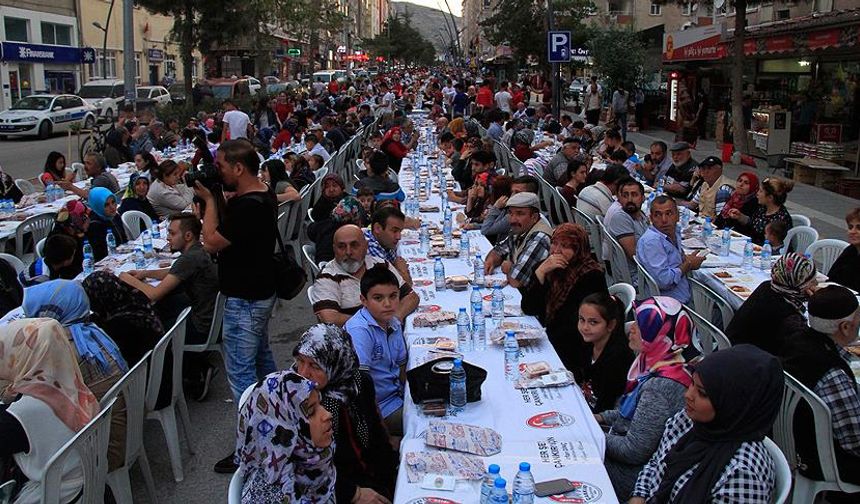Eskişehir Büyükşehir’den Gönül Sofrası: İşte İlçe İlçe Ramazan İftar Takvimi